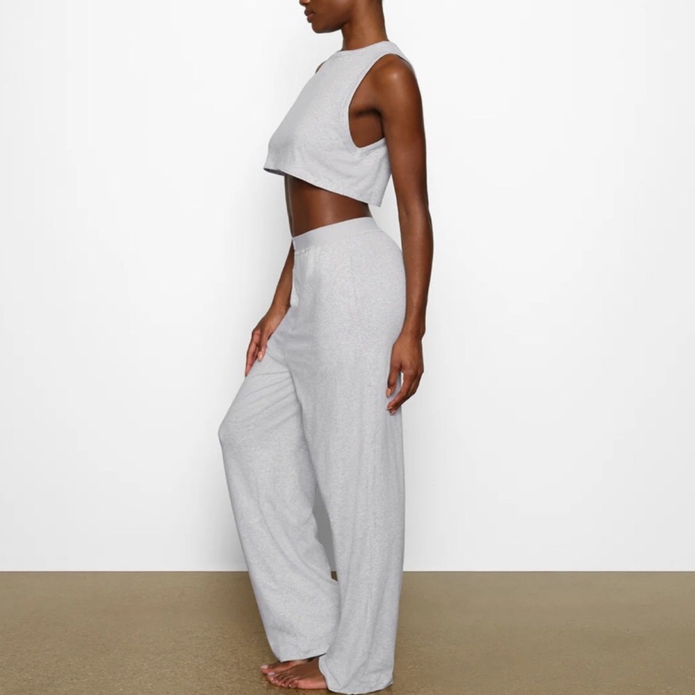 Skims Boyfriend LOOSE PANT (BUY NOW) - Picture 3 of 6